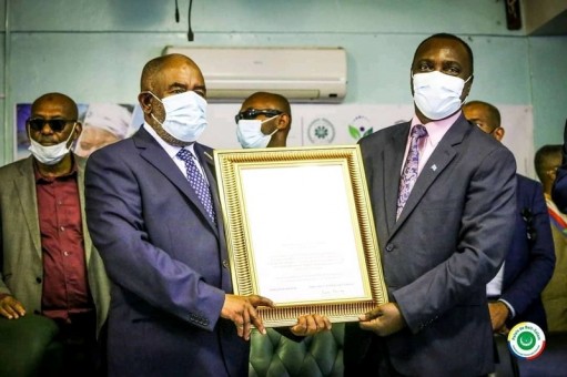 Remise certificat Réserve de biosphere aux Comores