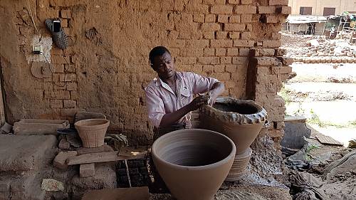A potter in Sudan - Strengthening national capacities for safeguarding intangible cultural heritage in Sudan project