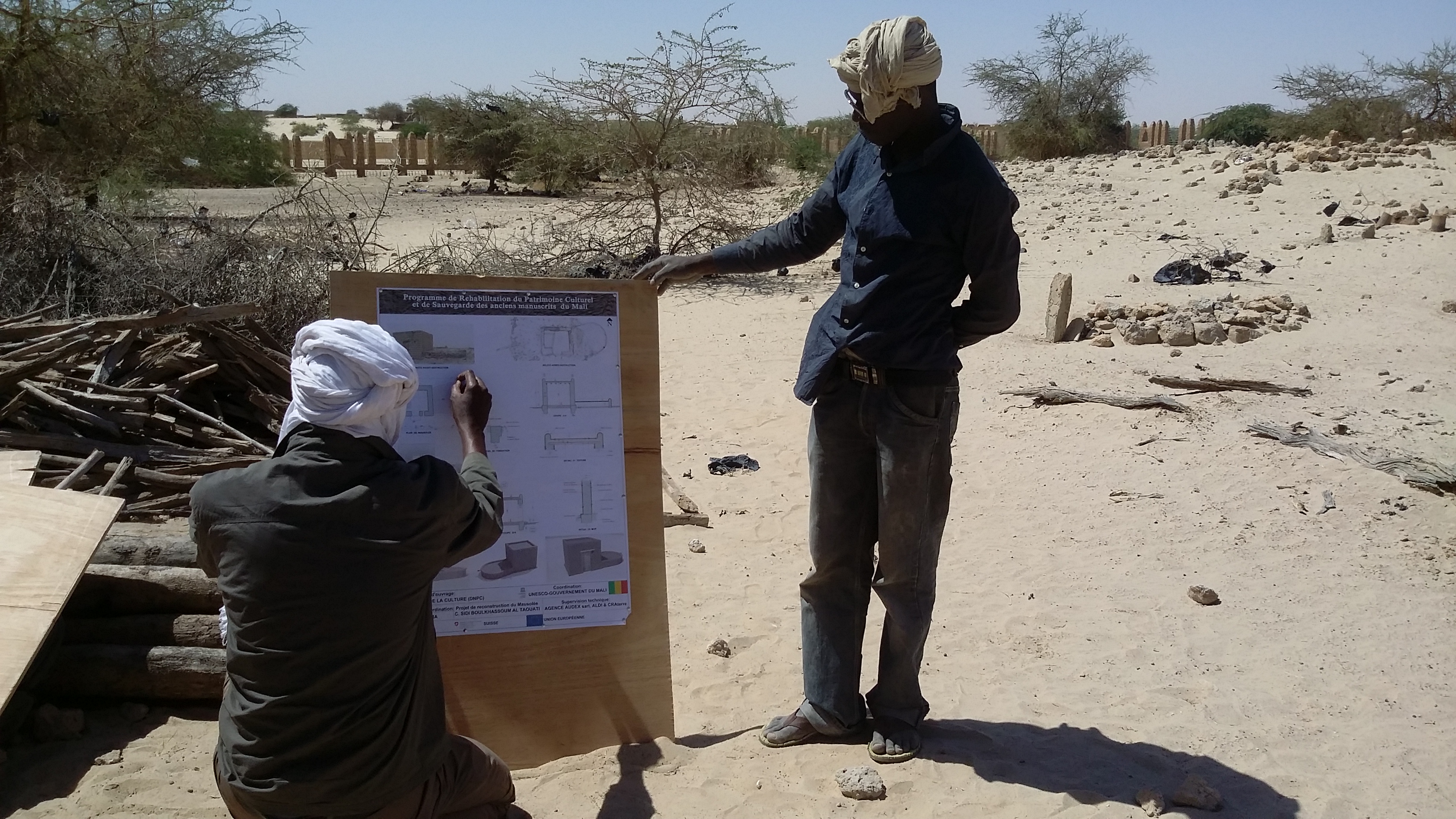 Working session with masons, Timbuktu