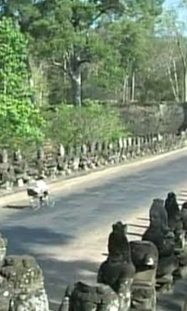 Angkor (UNESCO/TBS)