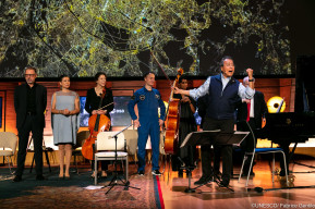 L'UNESCO accueille le célèbre violoncelliste Yo-Yo Ma 