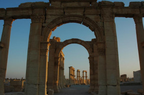Ирина Бокова осудила новые разрушения культурных памятников Пальмиры в Сирии