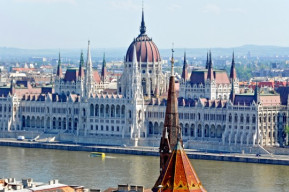 Hungary: Strategy of the Government of the Republic of Hungary for Lifelong Learning, issued in 2005