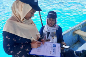 Des étudiants soudanais participent à l'échantillonnage de l'ADN environnemental de l'UNESCO en mer Rouge