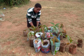 Cultivar la coexistencia mediante la gestión sostenible de los residuos en Zimbabue