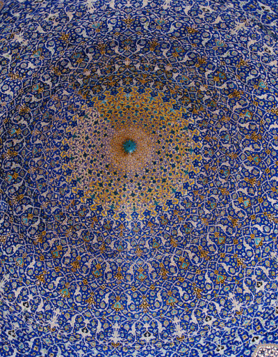 A view of the inner dome of the Sheikh-Lut-Allah mosque in Esfahan
