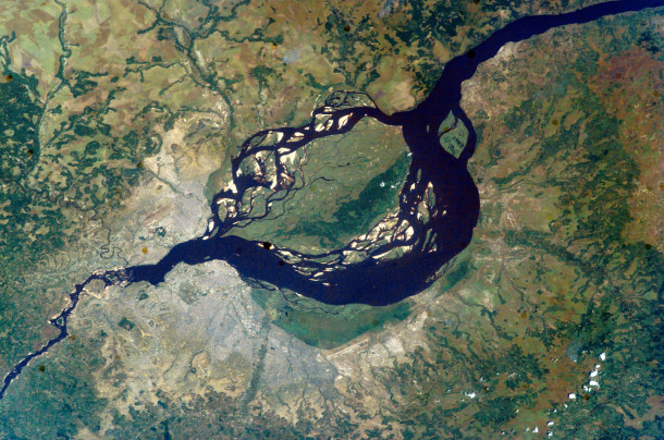 Two capital cities on opposite banks of the Congo River: Brazzaville and Kinshasa