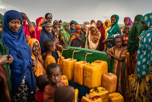 Women and children collecting water, Somalia