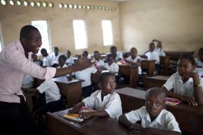 Democratic Republic of Congo: UNESCO and AFD promise to provide better training and support for teachers
