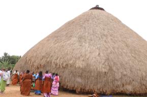 سحب موقع "قبور الأمراء في بوغندا في كاسوبي" (أوغندا) من قائمة التراث العالمي المعرض للخطر