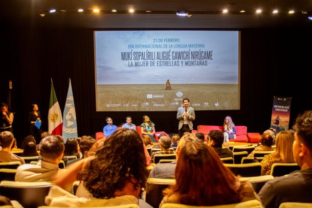 Andrés Morales, Representante de la UNESCO en México, durante la presentación de la premier del documental "Mujer de estrellas y montañas", antes de su salida pública a cines