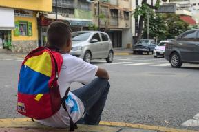 Colombia, Ecuador and Peru have made significant efforts to include people in situations of mobility in their education systems, says new UNESCO report