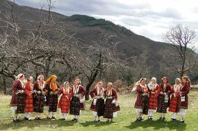 Visoko multipart singing from Dolen and Satovcha, South-western Bulgaria