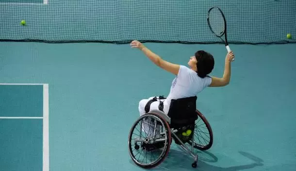Wheelchair tennis 